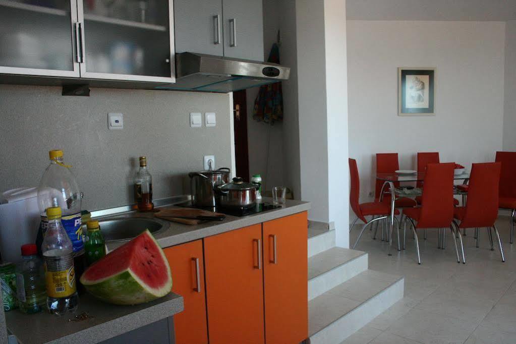 Kapriz Apartment Kiten  Exteriör bild
